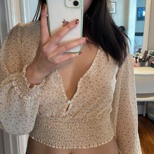 Long sleeve crop top